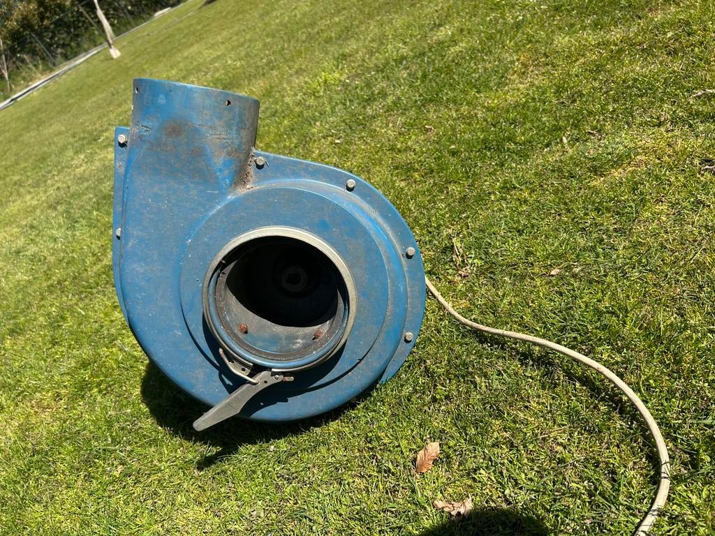 Krachtige elektrische blower / ventilator – 230V, Tuin en Terras, Regentonnen, 150 liter of meer, Ophalen of Verzenden, Zo goed als nieuw