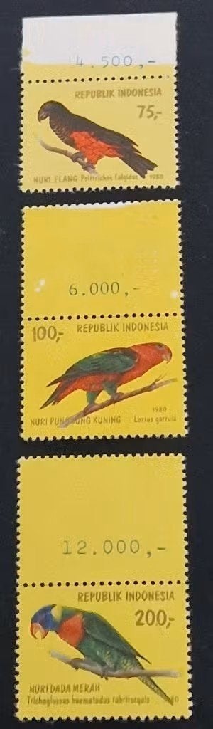 Indonesie 1980 - ZBL1022-1024 - Papegaaien., Postzegels en Munten, Ophalen of Verzenden, Postfris, Zuidoost-Azië
