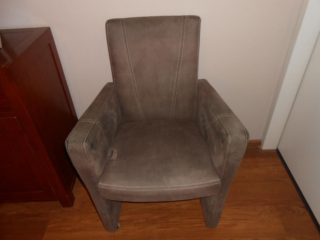 4 stuks eetkamerstoelen met wieltjes taupe kleur, Ophalen, Overige materialen, Gebruikt, Bruin