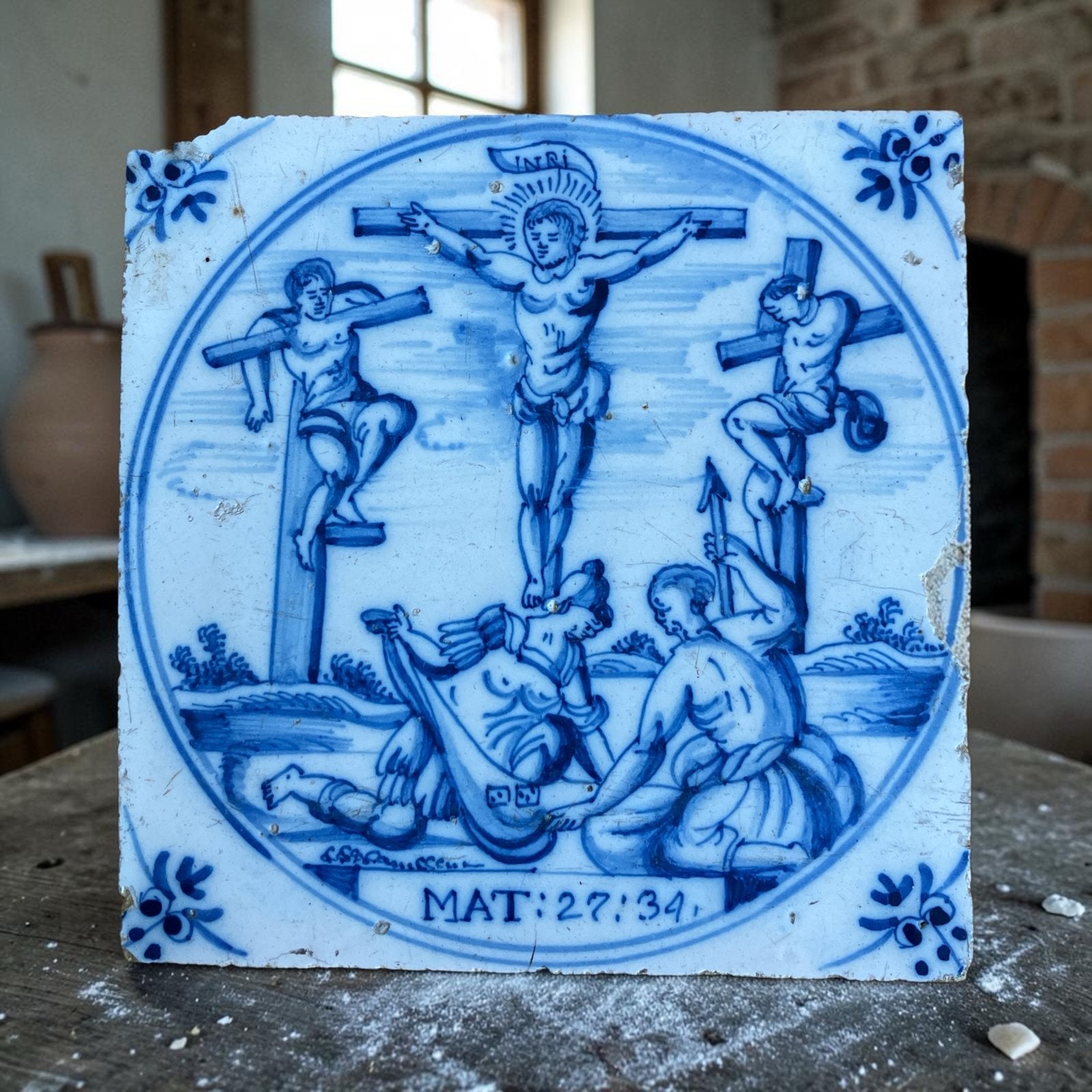 Antieke Delftse Tegel rond 1770 :kruisiging Jezus , 13x13 cm, Antiek en Kunst, Antiek | Wandborden en Tegels, Ophalen of Verzenden