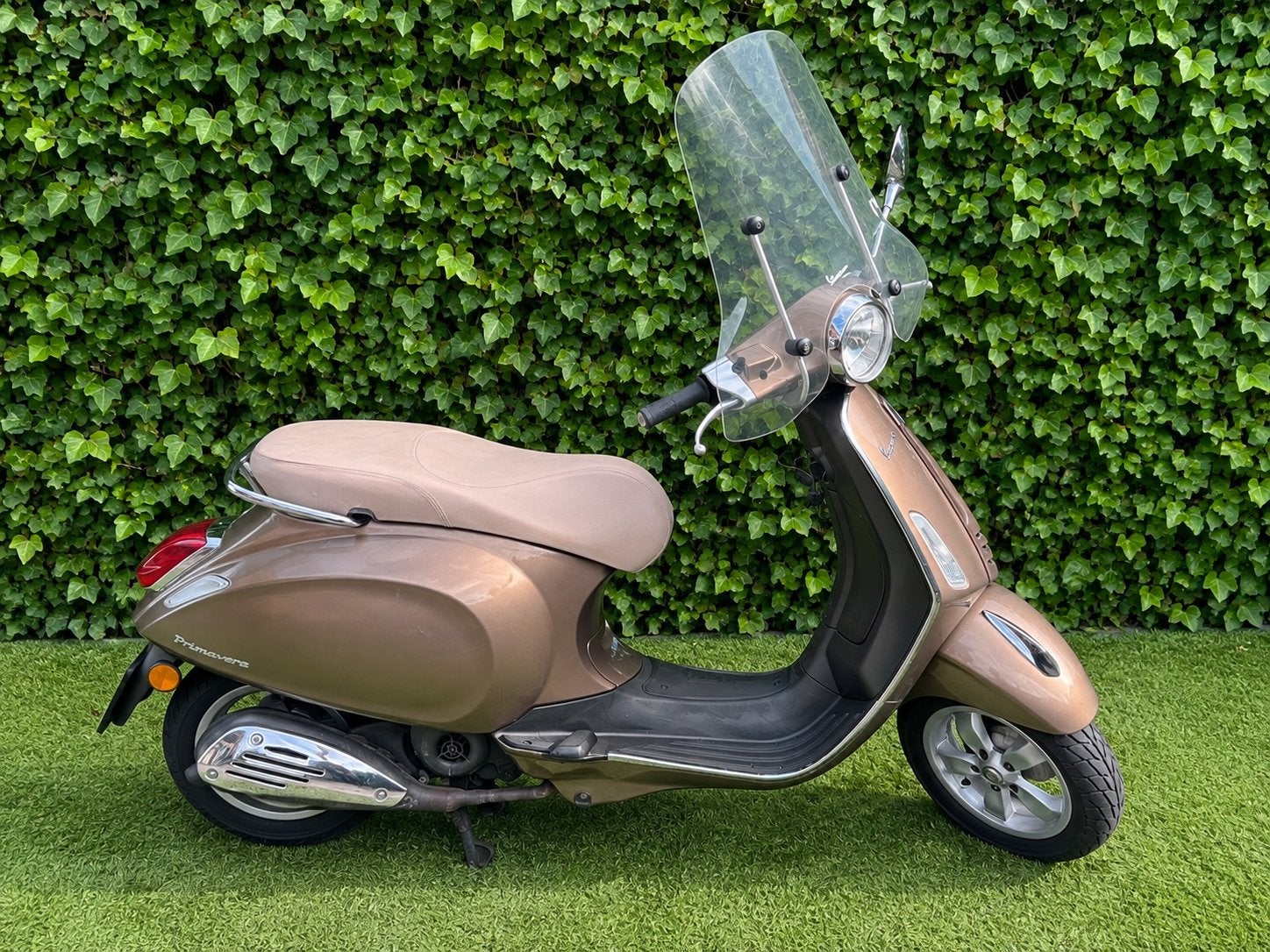 Vespa Primavera LX 4T Marrone Creta Senesi, Fietsen en Brommers, Ophalen, Gebruikt, Benzine, Vespa