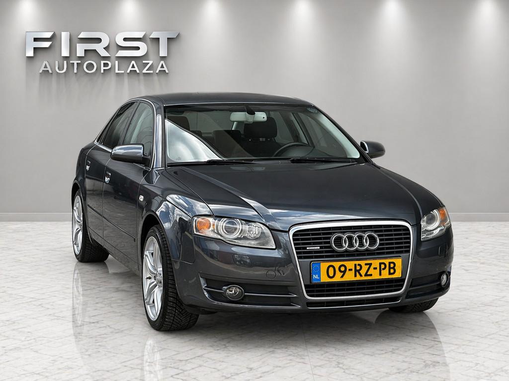 Audi A4 Limousine 3.2 FSI quattro Pro Line AUTOMAAT NAVI/CRU, Auto's, Stof, Zwart, A4, Origineel Nederlands