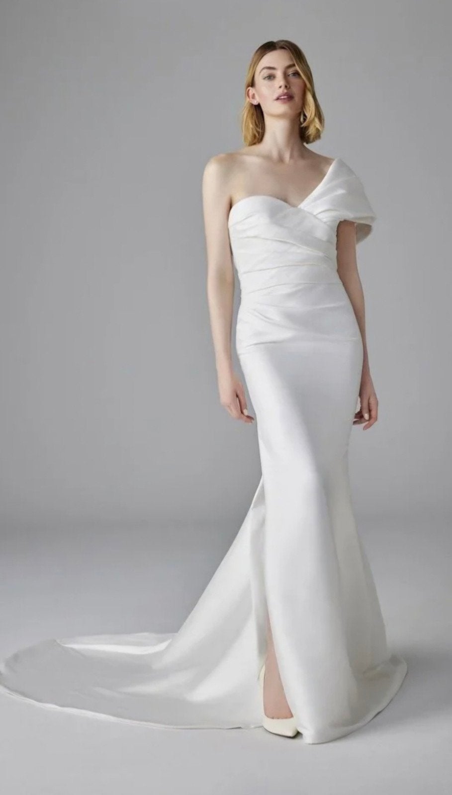 exclusieve Pronovias trouwjurk satijn one shoulder split, Ophalen of Verzenden, Nieuw, Wit, Trouwjurk