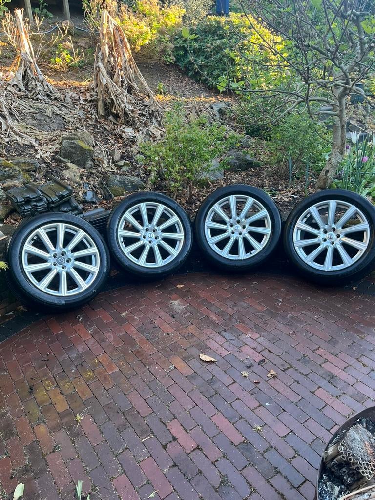 XC 90 banden te koop, Auto-onderdelen, Banden en Velgen, Gebruikt, 275 mm, Ophalen of Verzenden, Band(en)