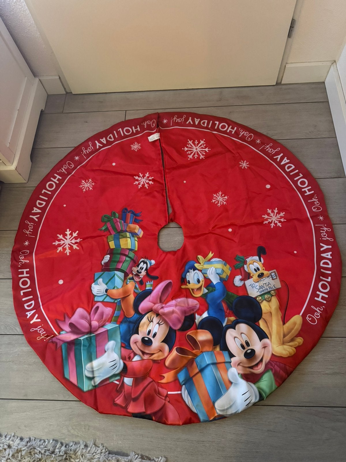 Disney kerst kleed mickey en friends, Ophalen of Verzenden, Mickey Mouse, Zo goed als nieuw, Beeldje of Figuurtje