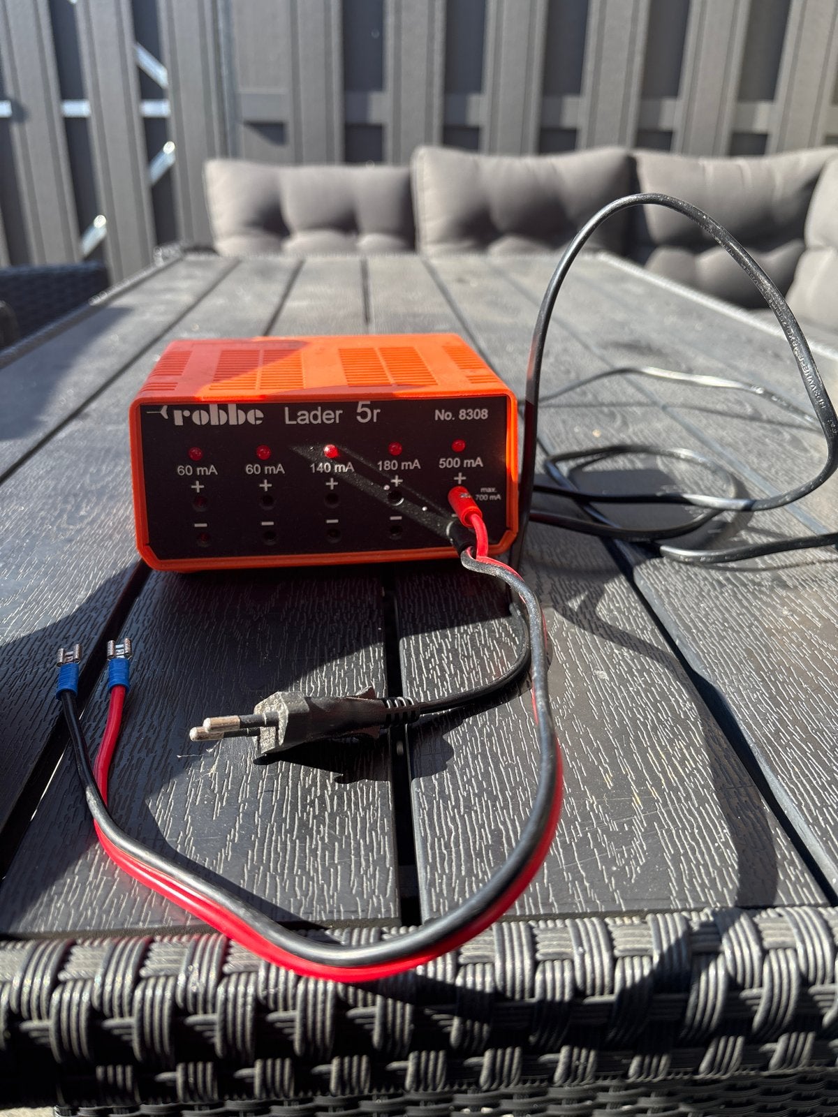 Robbe Lader 5r No. 8308 - Oplader voor diverse accu's, Hobby en Vrije tijd, Modelbouw | Radiografisch | Overige, Ophalen, Gebruikt