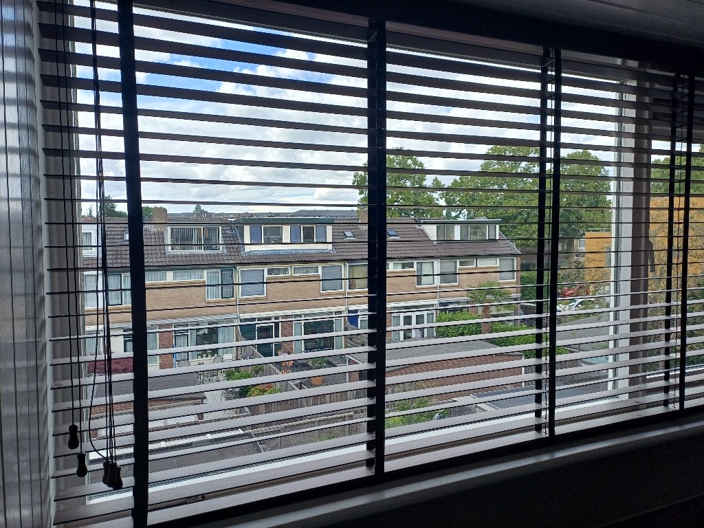 Prachtige houten jaloezieen, Huis en Inrichting, Stoffering | Gordijnen en Lamellen, Ophalen, Zo goed als nieuw, Bruin