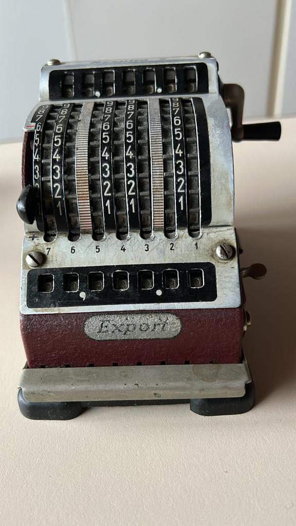 Rekenmachine vintage, Ophalen
