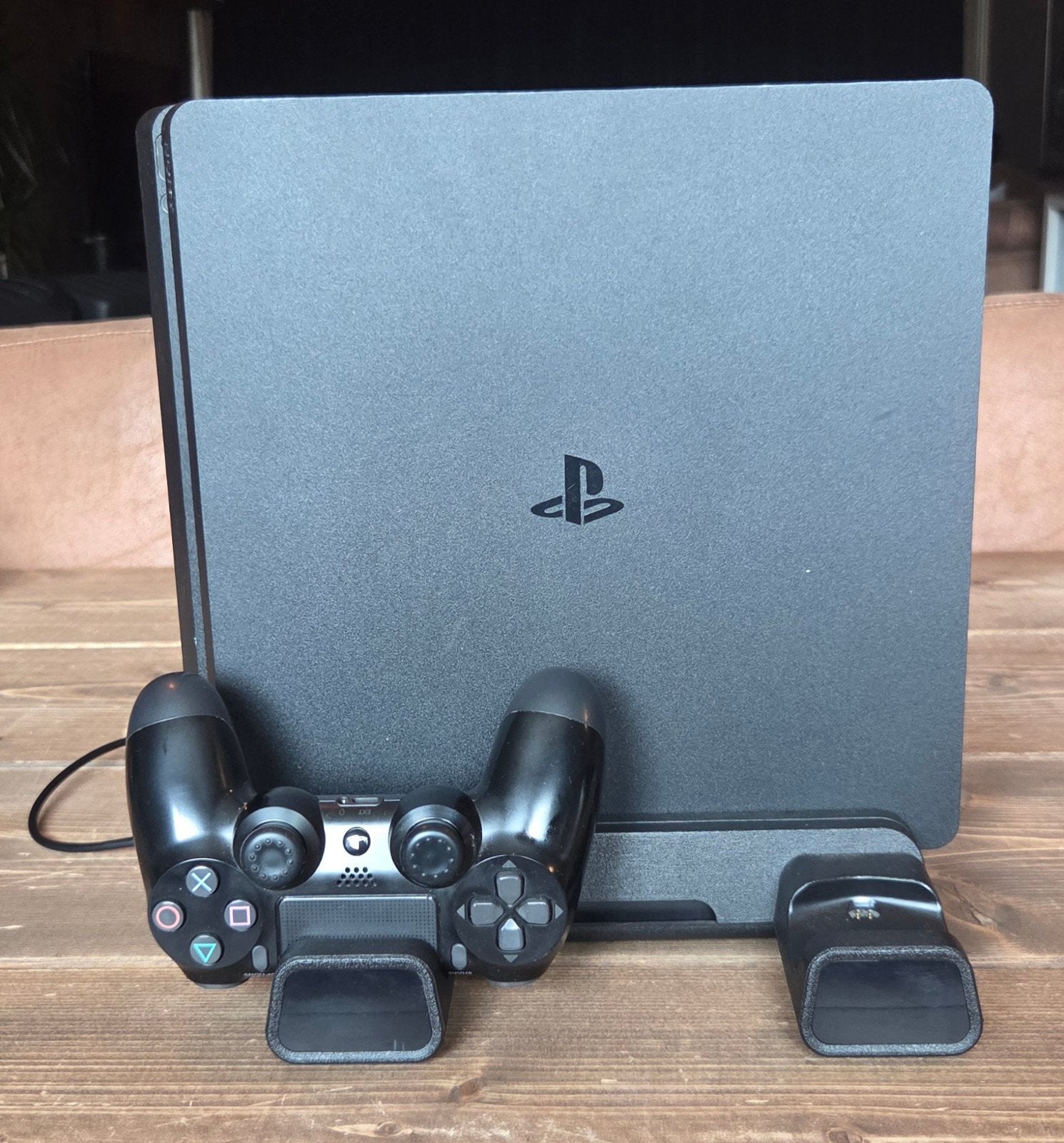 PS4 Slim 500GB met 1 controller en 3 games, Ophalen of Verzenden, Zo goed als nieuw, Met 1 controller, Slim
