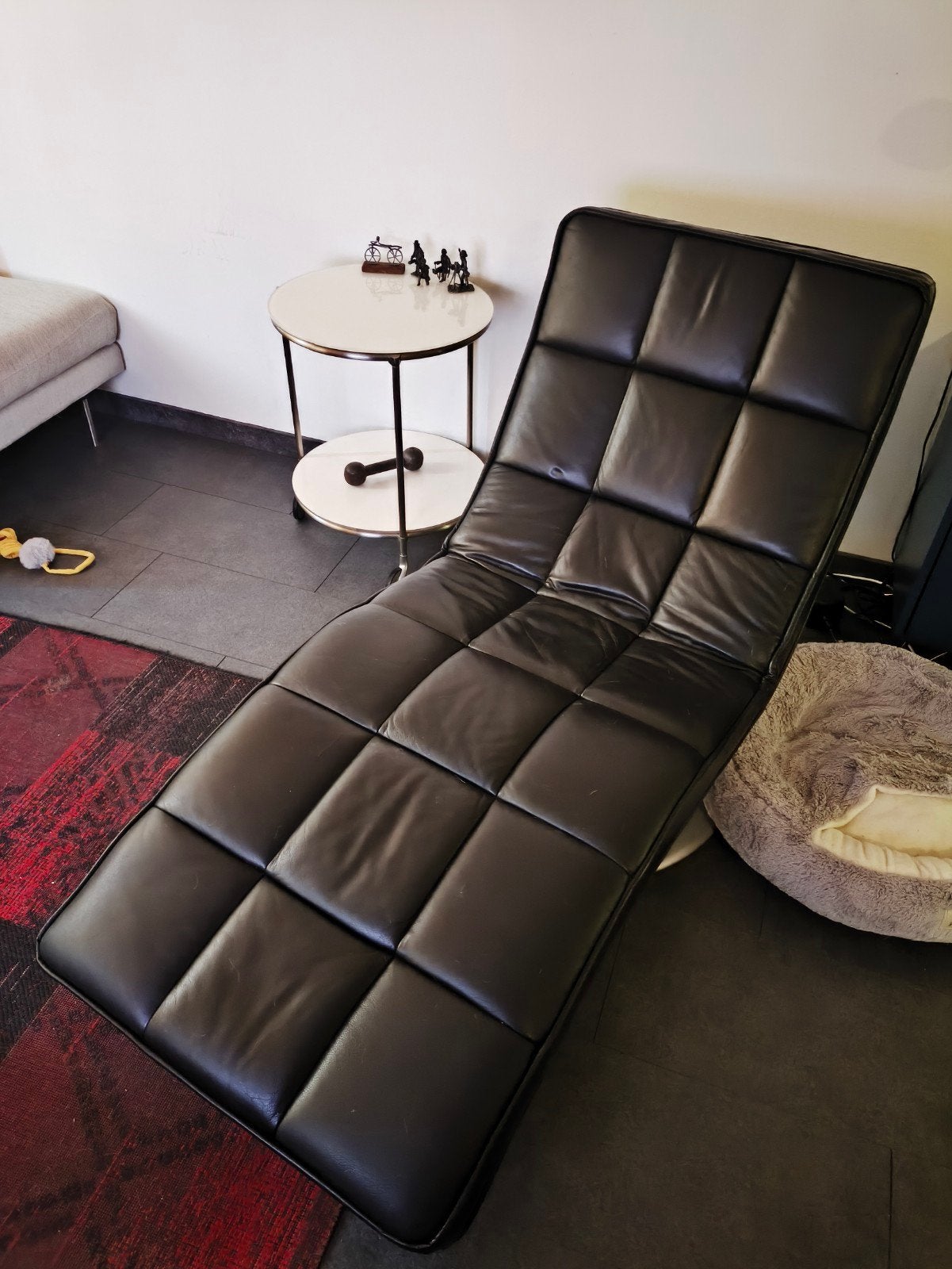 Zwarte chaise longue - relaxstoel electrisch verstelbaar., Ophalen, Eenpersoons, Leer, Zo goed als nieuw