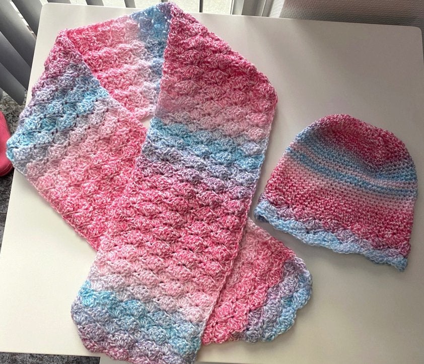 Nieuw roze/blauw setje, muts en sjaal,, Kinderen en Baby's, 110 t/m 116, Nieuw, Ophalen of Verzenden, Meisje