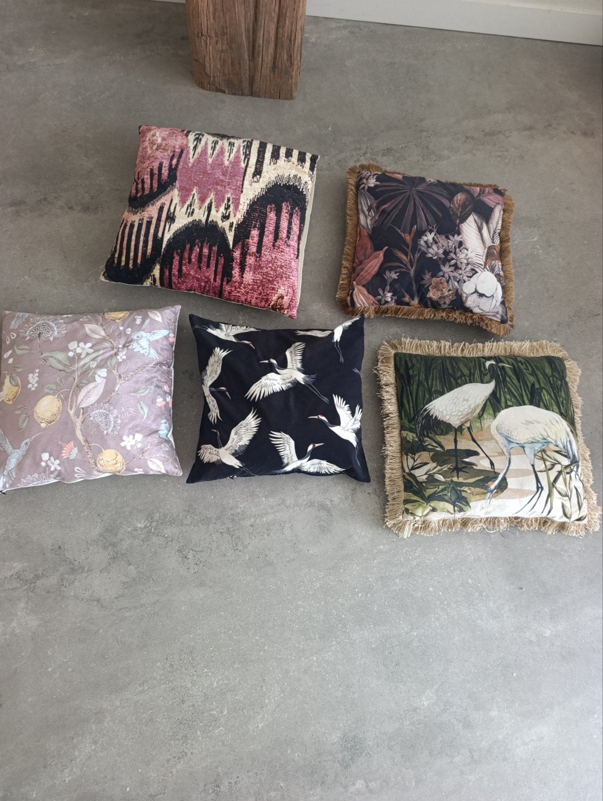 Prachtige velourse sierkussens kraanvogels, bloemen etc, Huis en Inrichting, Woonaccessoires | Kussens, Ophalen, Vierkant