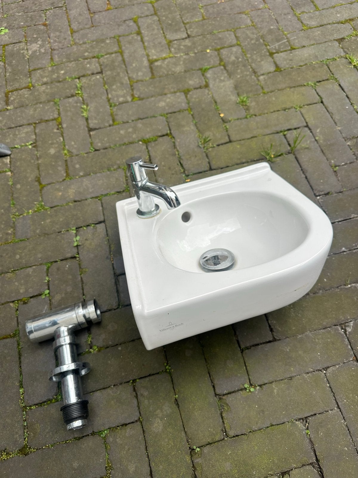 Nieuw Villeroy & Boch fonteintje met kraan, Ophalen, Nieuw, Chroom, Wastafel