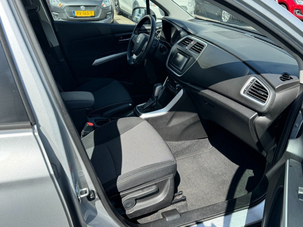 Suzuki S-CROSS 1.6 Automaat Exclusive 5-deurs met Trekhaak, Gebruikt, 4 cilinders, Met garantie (alle), 400 kg