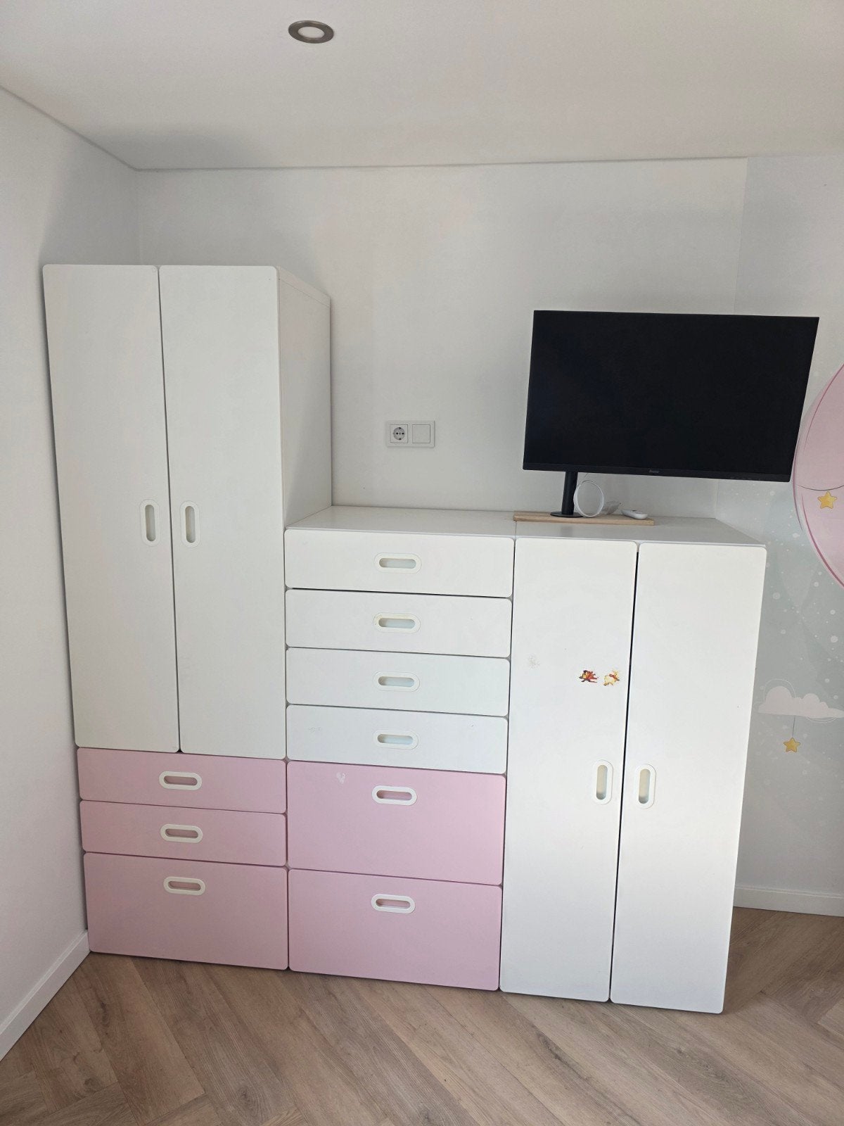 Commode/Kast in goede staat met optionele TV, Kinderen en Baby's, Kinderkamer | Commodes en Kasten, 105 cm of meer, Ophalen of Verzenden
