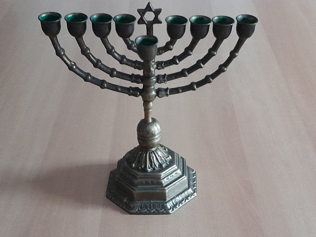 Vintage Chanoekia met Sjammes ( 9-armige Joodse kandelaar ), Antiek en Kunst, Ophalen, Koper of Brons