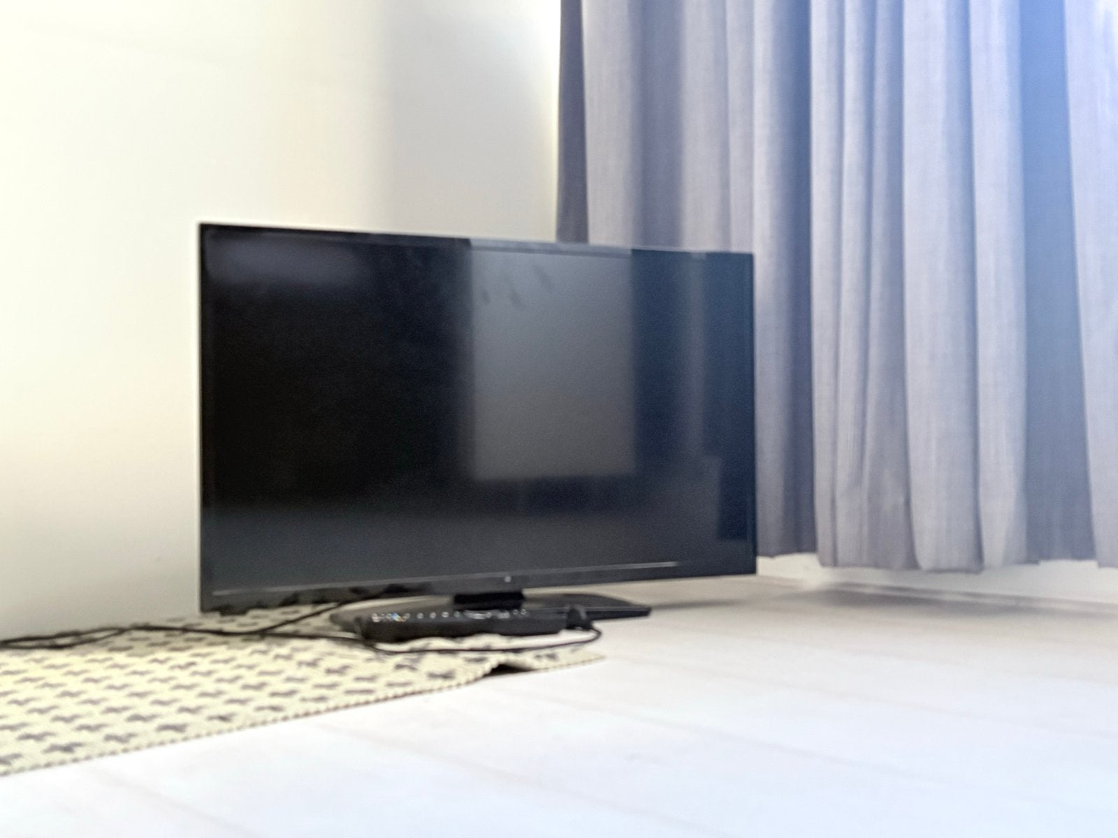 OK. 32 inch LED TV - Zo goed als nieuw, Audio, Tv en Foto, LED, 80 tot 100 cm, Zo goed als nieuw, Ophalen
