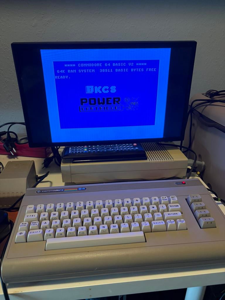 Conmodore 64 en controller floppys en Disk Drive 1571, Computers en Software, Vintage Computers, Ophalen