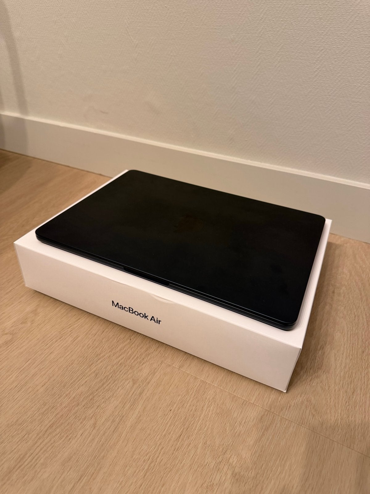 Foto 6 van MacBook Air 13 inch 2025 M4 - 16GB RAM / 256GB SSD