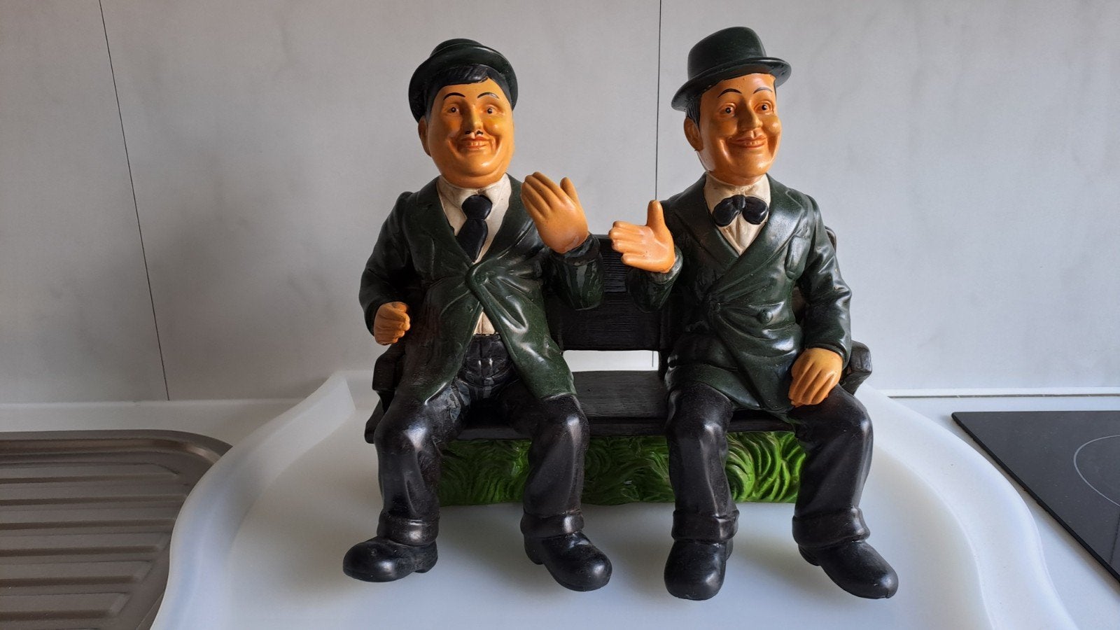 laurel en Hardy, Ophalen, Zo goed als nieuw