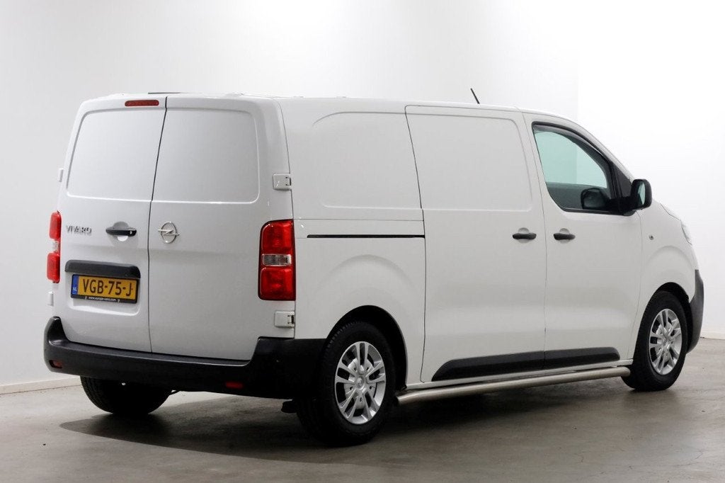 Opel Vivaro 1.5 CDTI 120pk L2H1 Edition Koelwagen 12V + 230V, 1556 kg, Euro 6, 4 cilinders, Navigatiesysteem