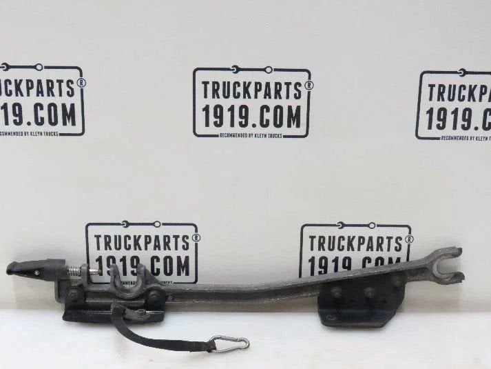 Volvo 20442377 Steun side skirt Volvo, Ophalen, Gebruikt