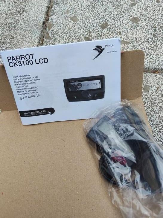 PARROT CK3100. LCD.  (NIEUW), Auto diversen, Ophalen, Nieuw