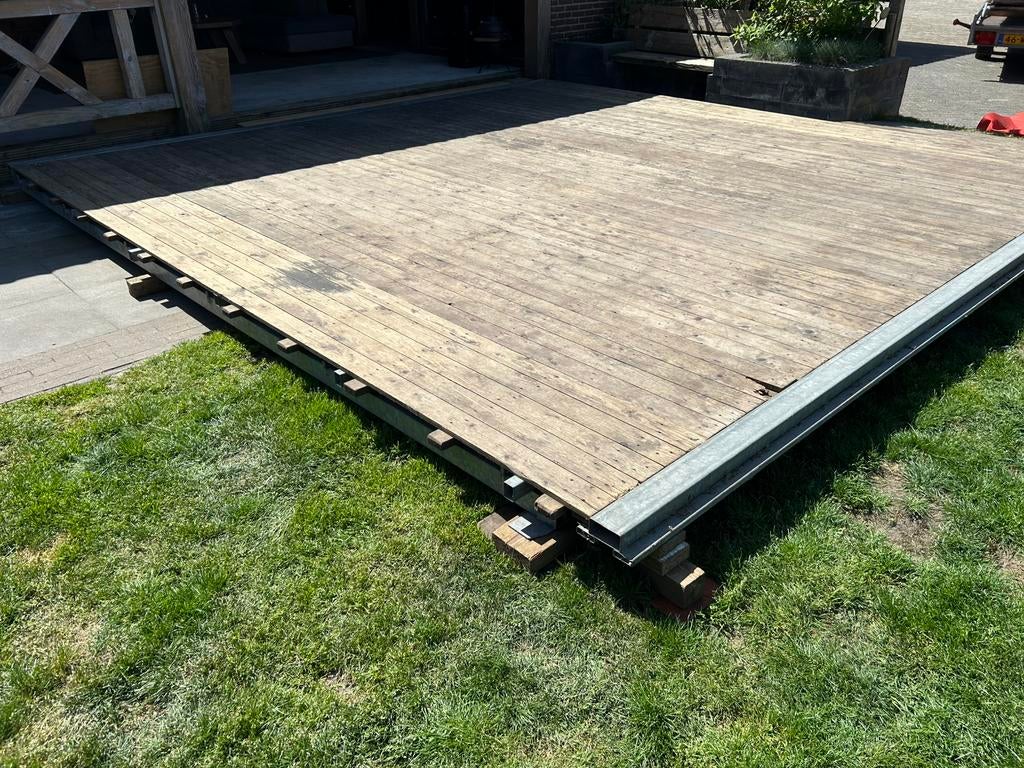 Stelvloer 200 m2, Ophalen, Gebruikt