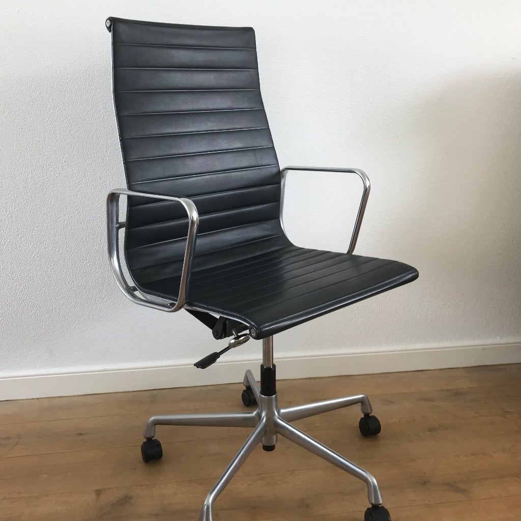 Vitra Eames bureaustoel EA 119 EA119 leer gepolijst, Ophalen, Gebruikt, Zwart, Nvt