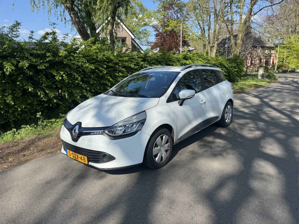Renault Clio Estate 1.5 dCi Expression (bj 2014), Auto's, Voorwielaandrijving, Euro 5, Stof, Gebruikt