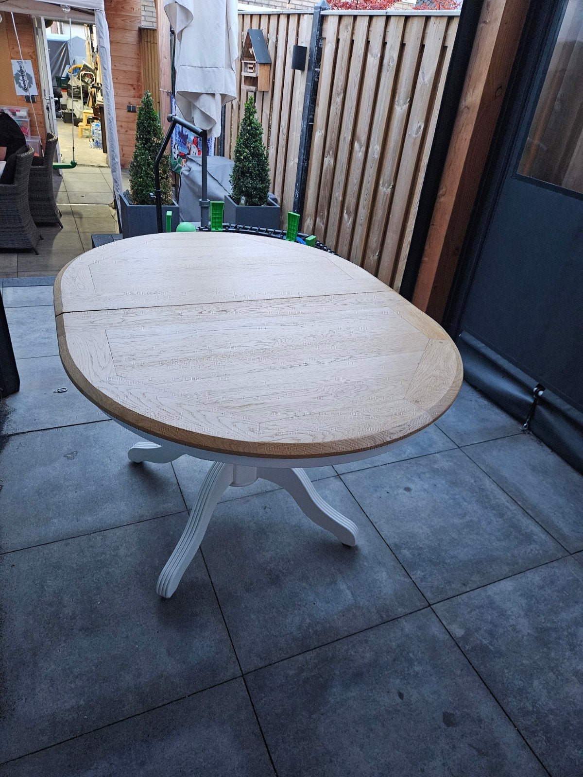 Uitschuifbare eettafel licht eiken met wit onderstel, Ophalen, 200 cm of meer, 50 tot 100 cm, Vijf personen of meer