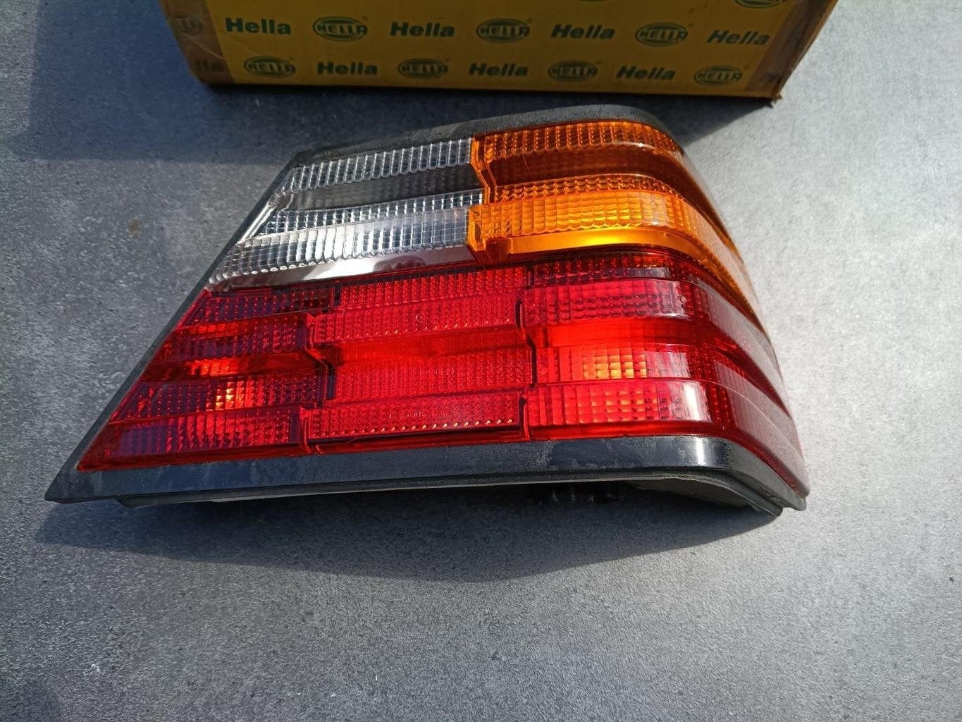 Mercedes W124 Hella nieuw NOS, Ophalen of Verzenden, Nieuw, Mercedes-Benz