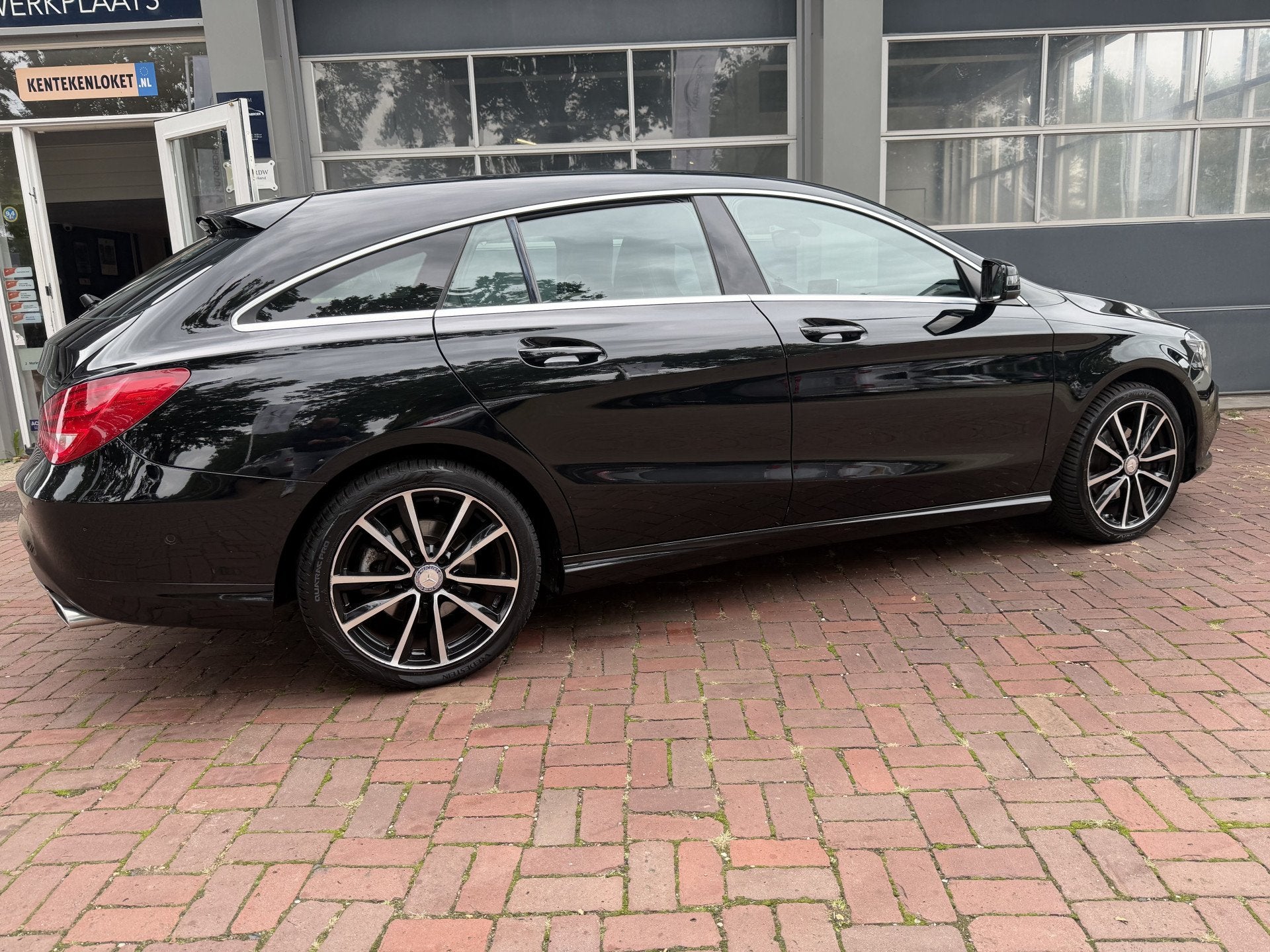 Mercedes-Benz CLA-Klasse Shooting Brake 180 Bj 2015 km 136.0, Voorwielaandrijving, Stof, Gebruikt, 4 cilinders