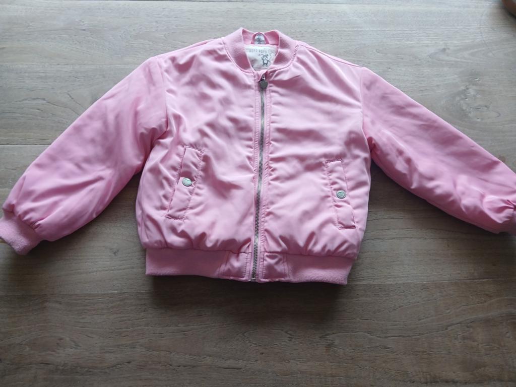 Roze bomberjack maat 128, Kinderen en Baby's, Kinderkleding | Maat 128, Ophalen of Verzenden, Zo goed als nieuw, Meisje, Jas