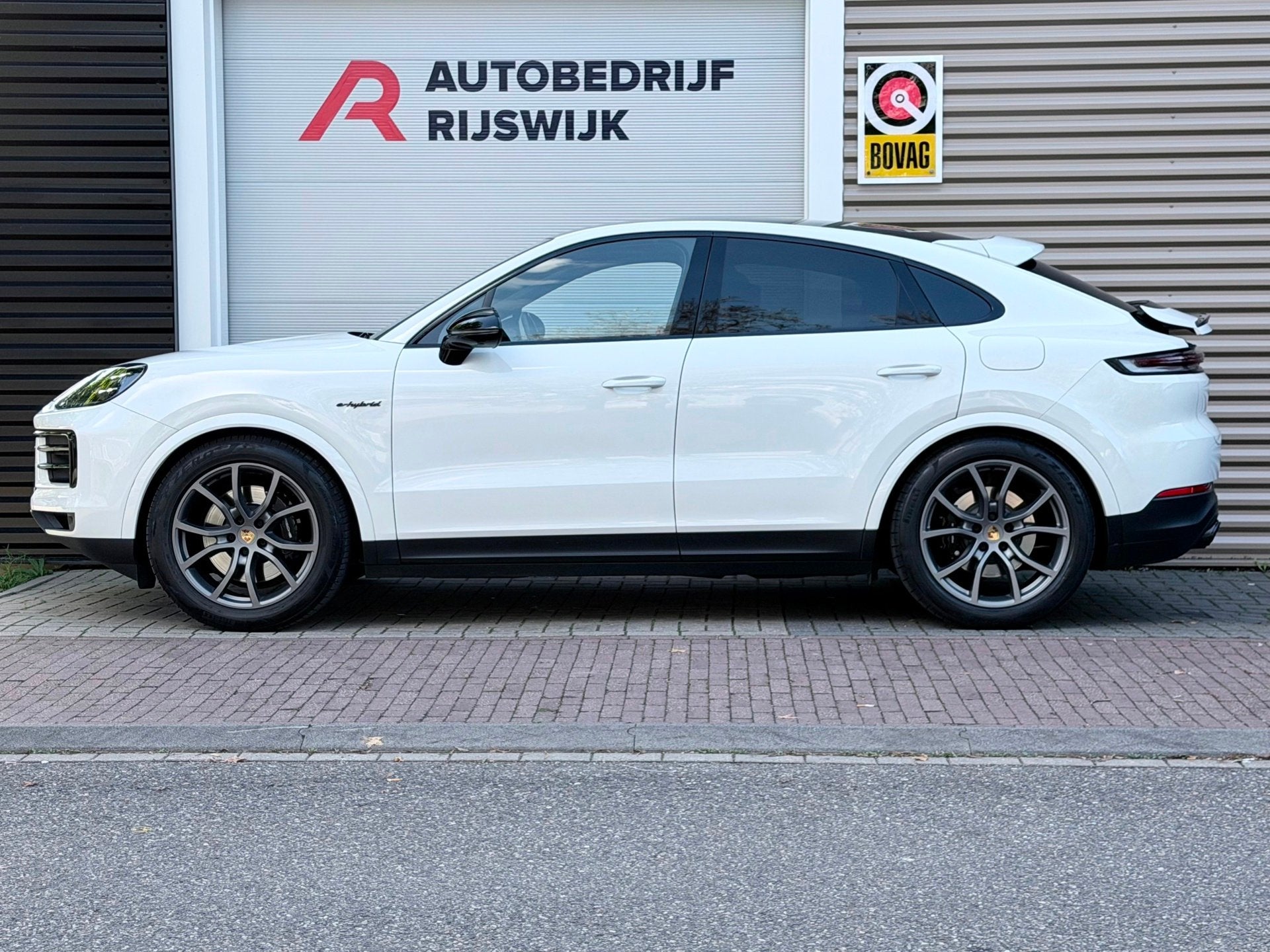 Porsche Cayenne Coupé 3.0 E-Hybrid Pano/360/Bose/Memory, Auto's, Gebruikt, Euro 6, 2995 cc, 4 stoelen