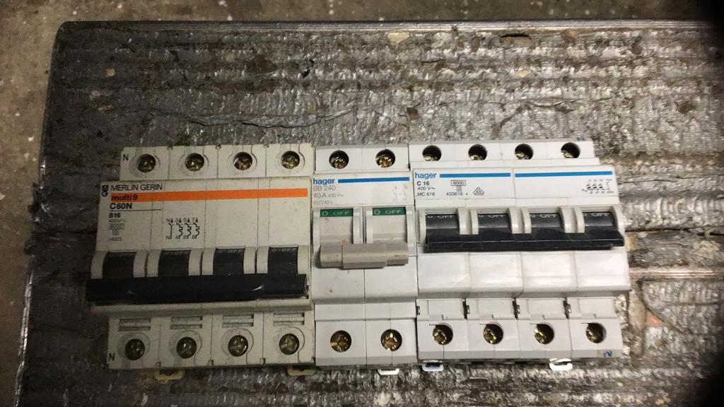 Automaten elektra, Ophalen of Verzenden, Zo goed als nieuw, Overige typen