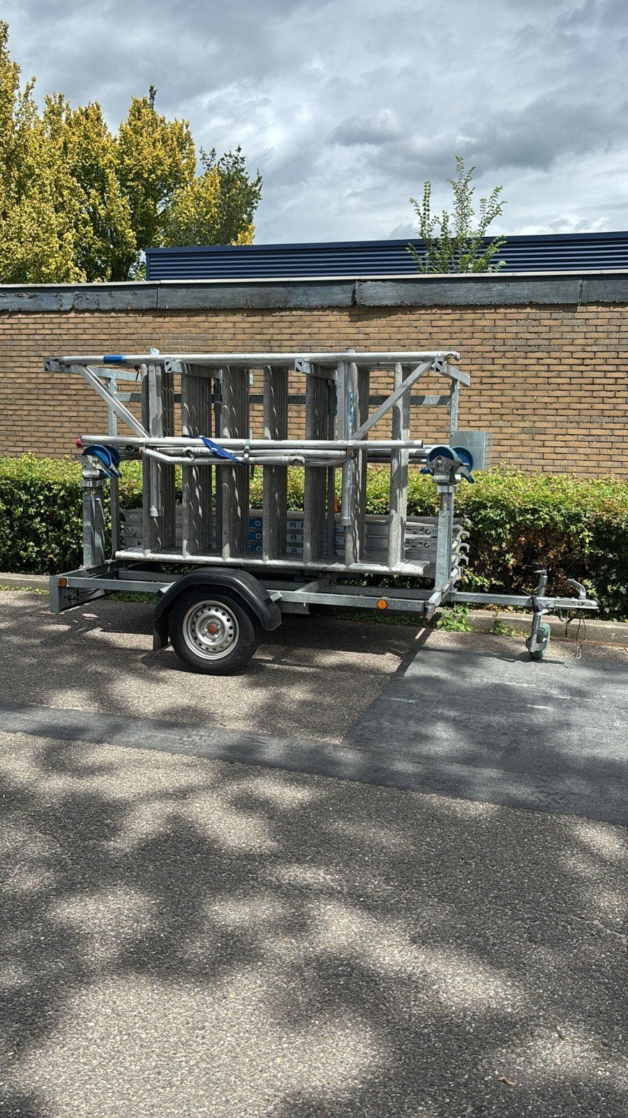 Rolsteiger op aanhanger merk Euroscaffold 10.2 werkhoogte, Ophalen, Gebruikt, Rolsteiger of Kamersteiger, 5 meter of hoger