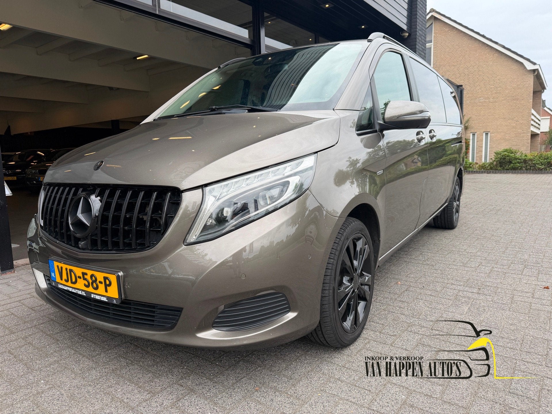 Mercedes-Benz V-klasse 250d Extra Lang DC Edition / Avantgar, Automaat, Achterwielaandrijving, Gebruikt, Euro 6
