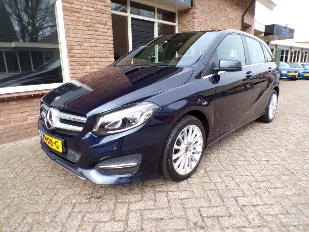 Mercedes-Benz B-klasse 200 Prestige Automaat / leder / Navi, 1325 kg, Gebruikt, Blauw, Bedrijf