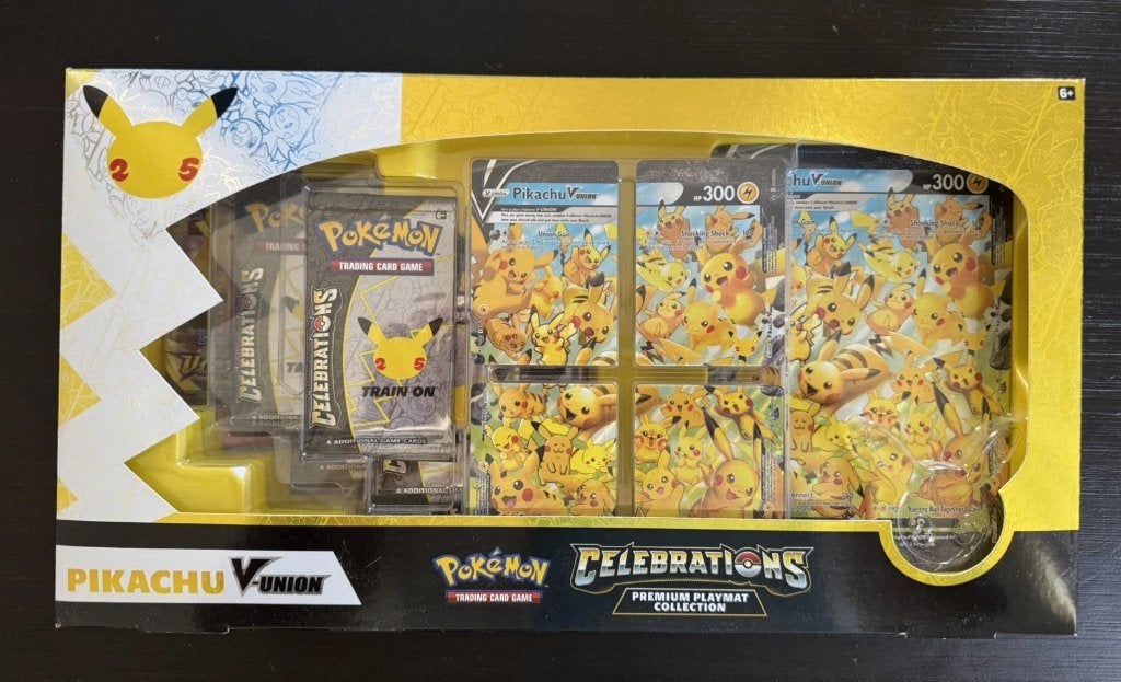Pokemon tcg pikachu v-union celebrations special collection, Ophalen of Verzenden, Zo goed als nieuw, Boosterbox, Foil