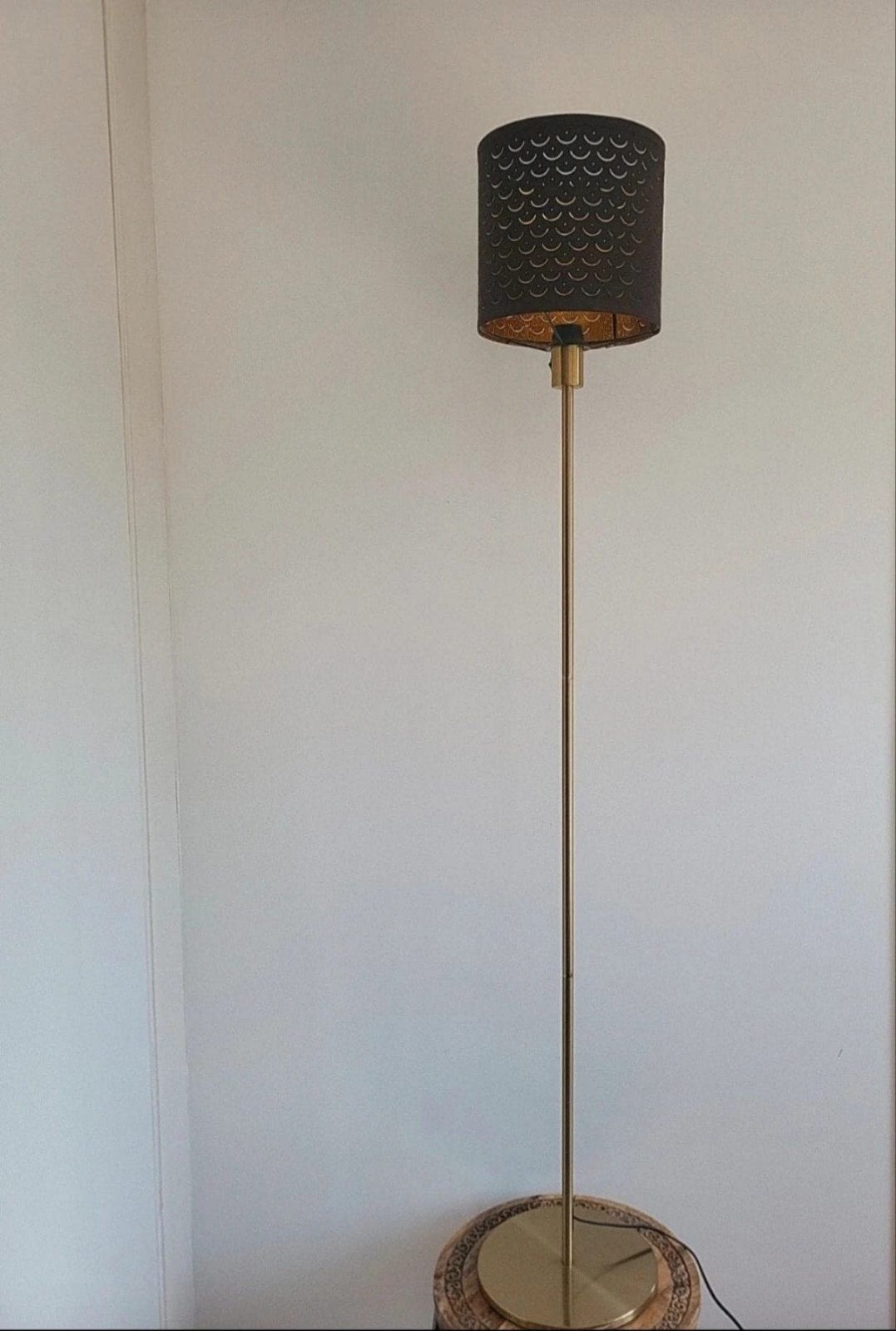 IKEA staande lamp 155 cm hoog met gouden details, Ophalen, Gebruikt, Stof, Modern, Luxe