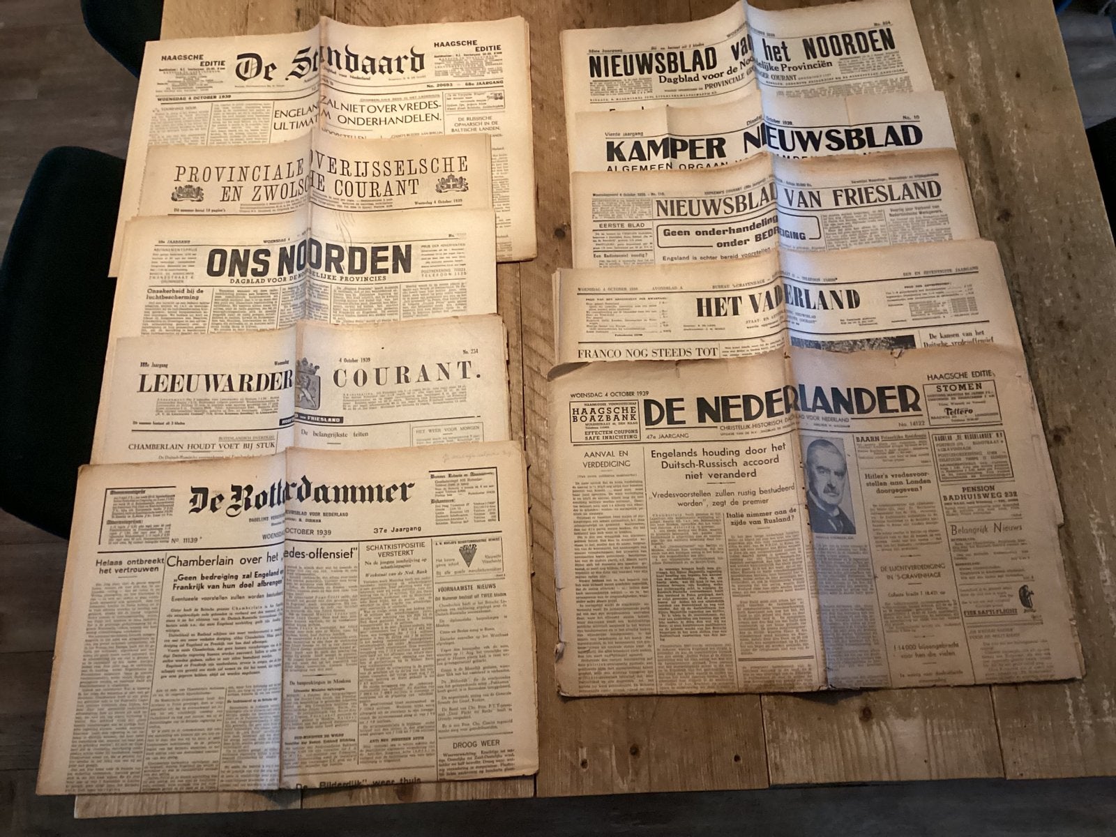 Antieke kranten 4 october 1939 10 stuks verschillend, Verzamelen, Ophalen, 1920 tot 1940, Krant