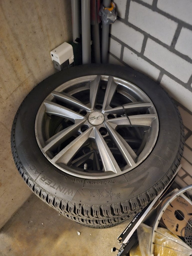 iFree 16" velgen + Nankang winterbanden 205/55 R16 + OE TPMS, Auto-onderdelen, Ophalen, Gebruikt, 16 inch, Banden en Velgen