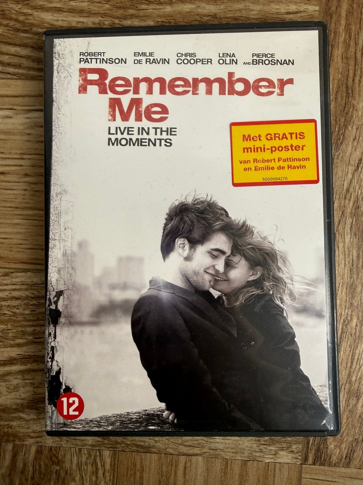 Remember Me DVD met gratis poster - Robert Pattinson, Ophalen of Verzenden, Zo goed als nieuw
