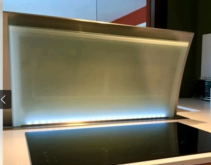 Gutmann Futura 01 afzuigkap downdraft, Witgoed en Apparatuur, Ophalen, Gebruikt, Overige typen, 800 m³ per uur of meer