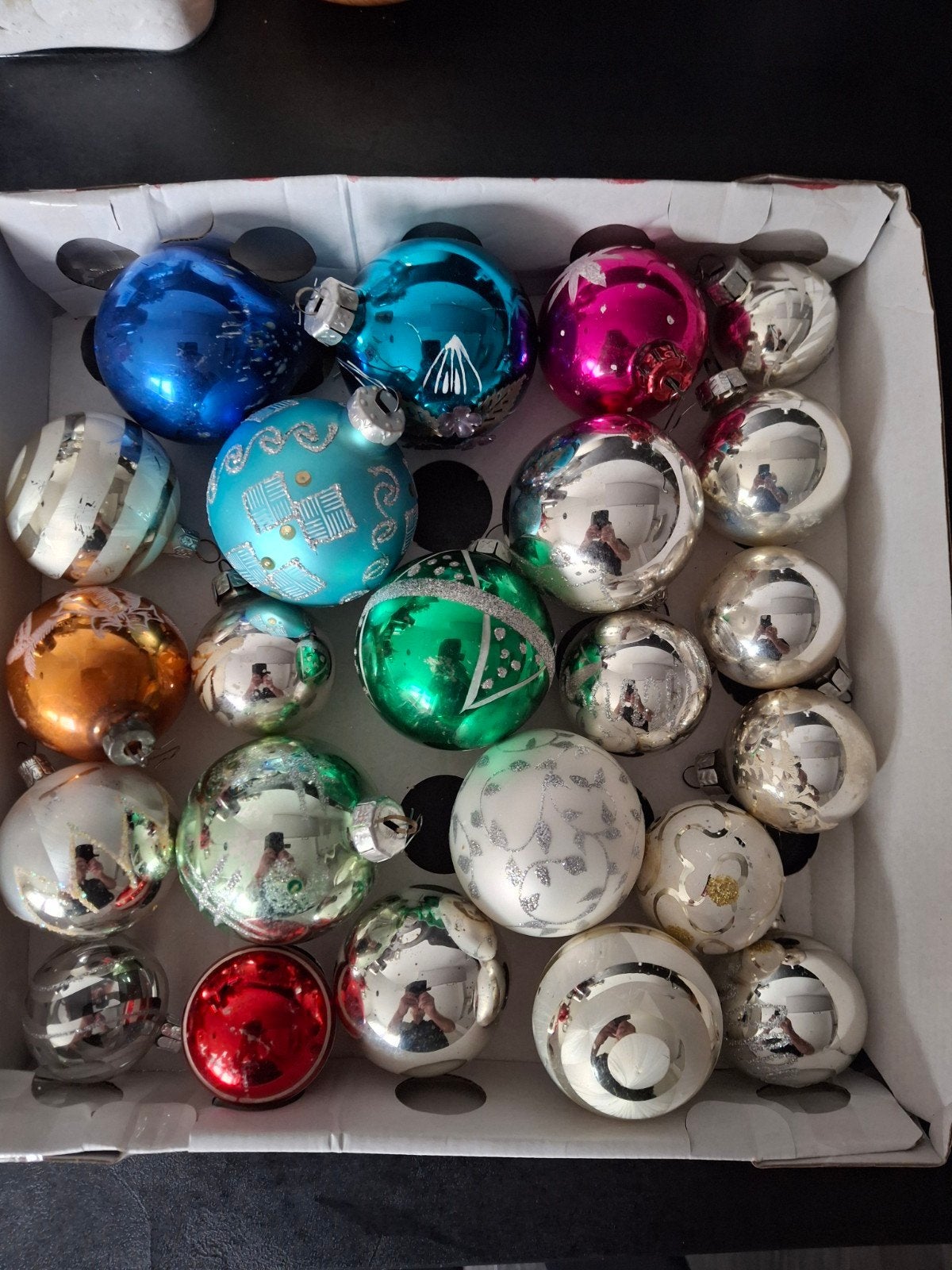 22 leuke kerstballen, Diversen, Ophalen