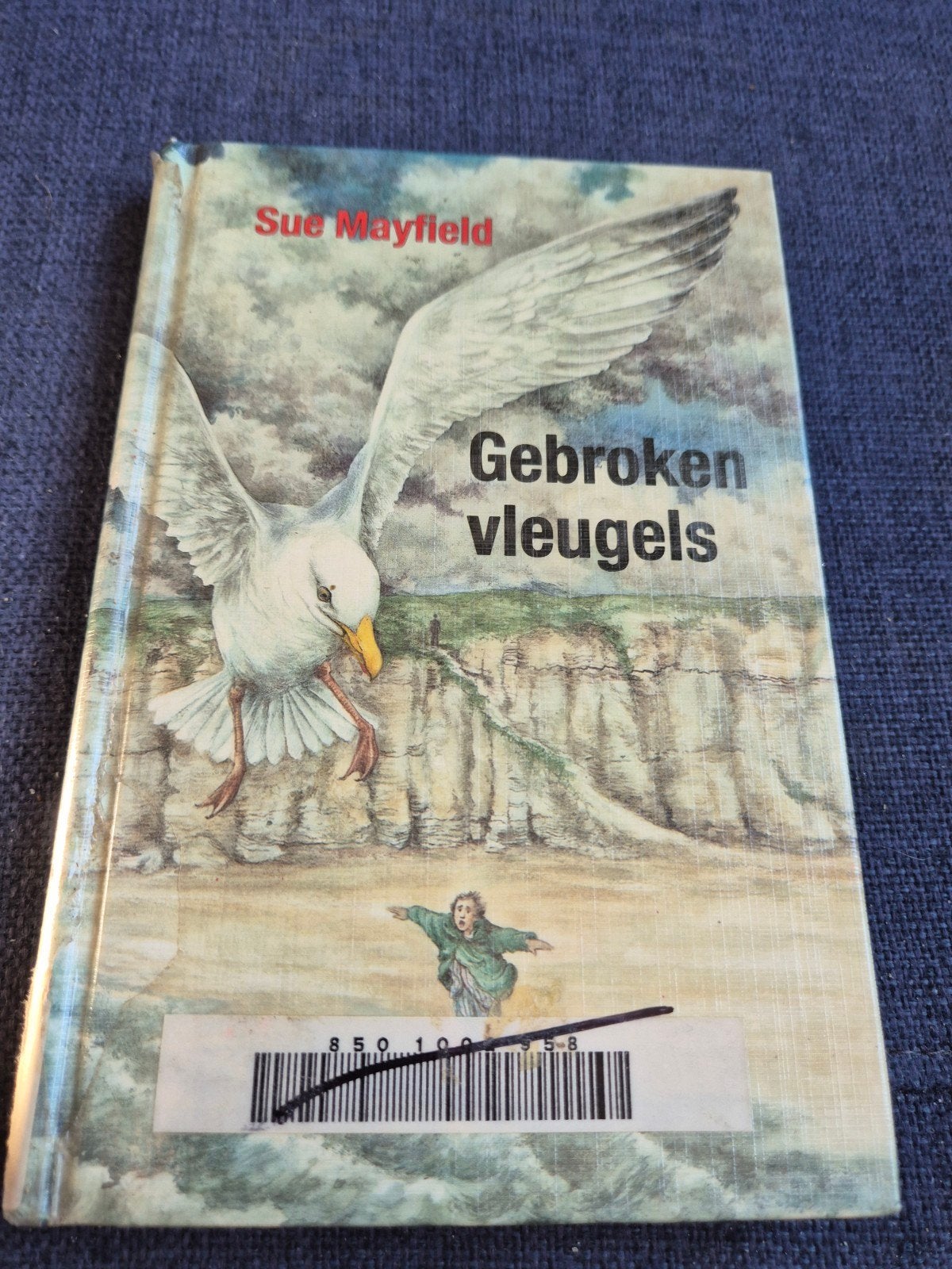 Gebroken vleugels - Sue Mayfield (UM Holland), Ophalen of Verzenden, Gelezen, Sue Mayfield, Nederland