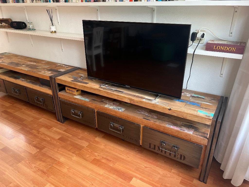 TV meubels, Ophalen, 150 tot 200 cm, Zo goed als nieuw, Minder dan 100 cm