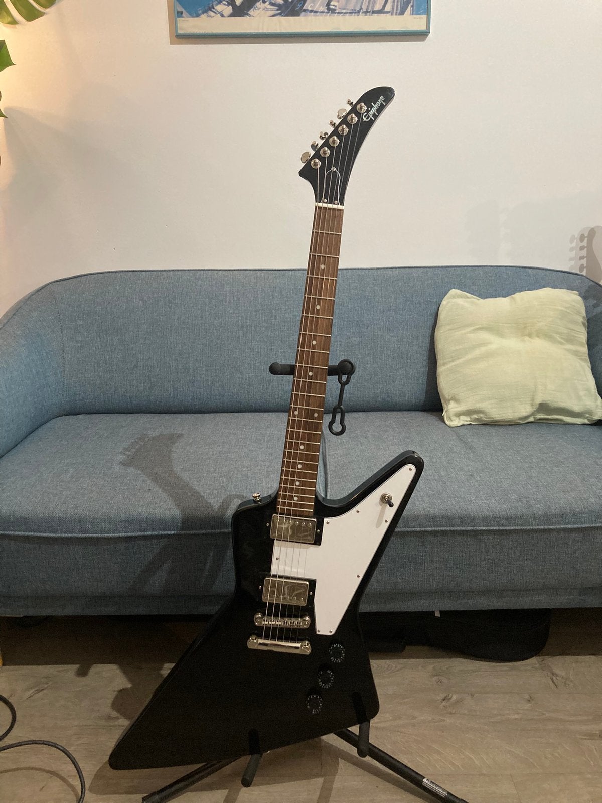 Ruilen: Epihone explorer Ebony gitaar, Muziek en Instrumenten, Snaarinstrumenten | Gitaren | Akoestisch, Ophalen, Zo goed als nieuw