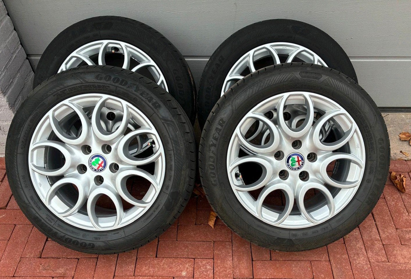 Zeer nette velgenset Alfa Giulietta met Goodyear banden, Ophalen, Alfa Romeo